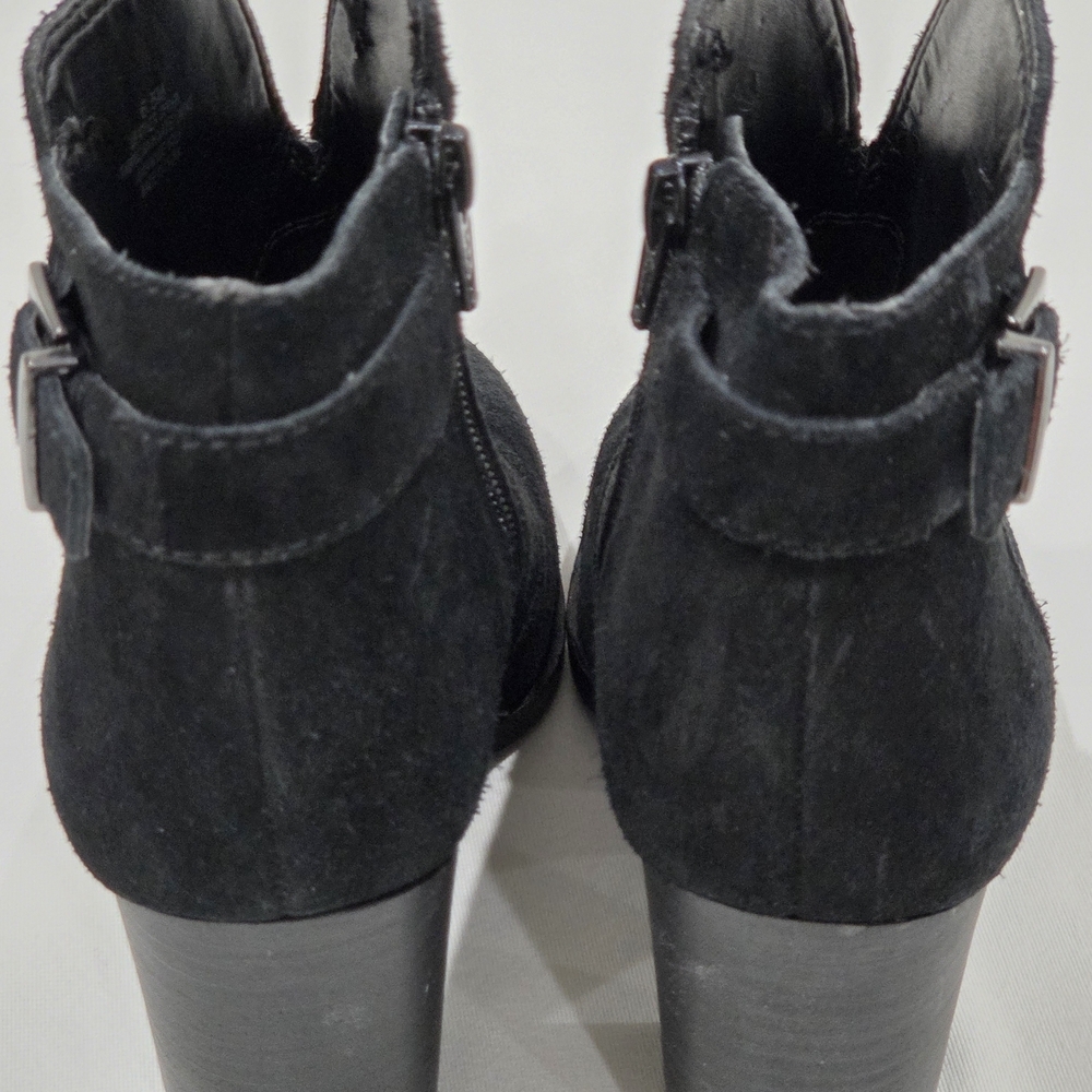 Gianni Bini Block Heel Ankle Boots / Booties - Picture 7 of 9